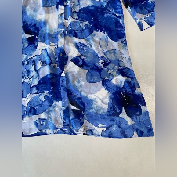 NEW Size M Slim Factor Investments 3/4 Sleeve Button Front Long Top Blue $79 - Picture 3 of 11